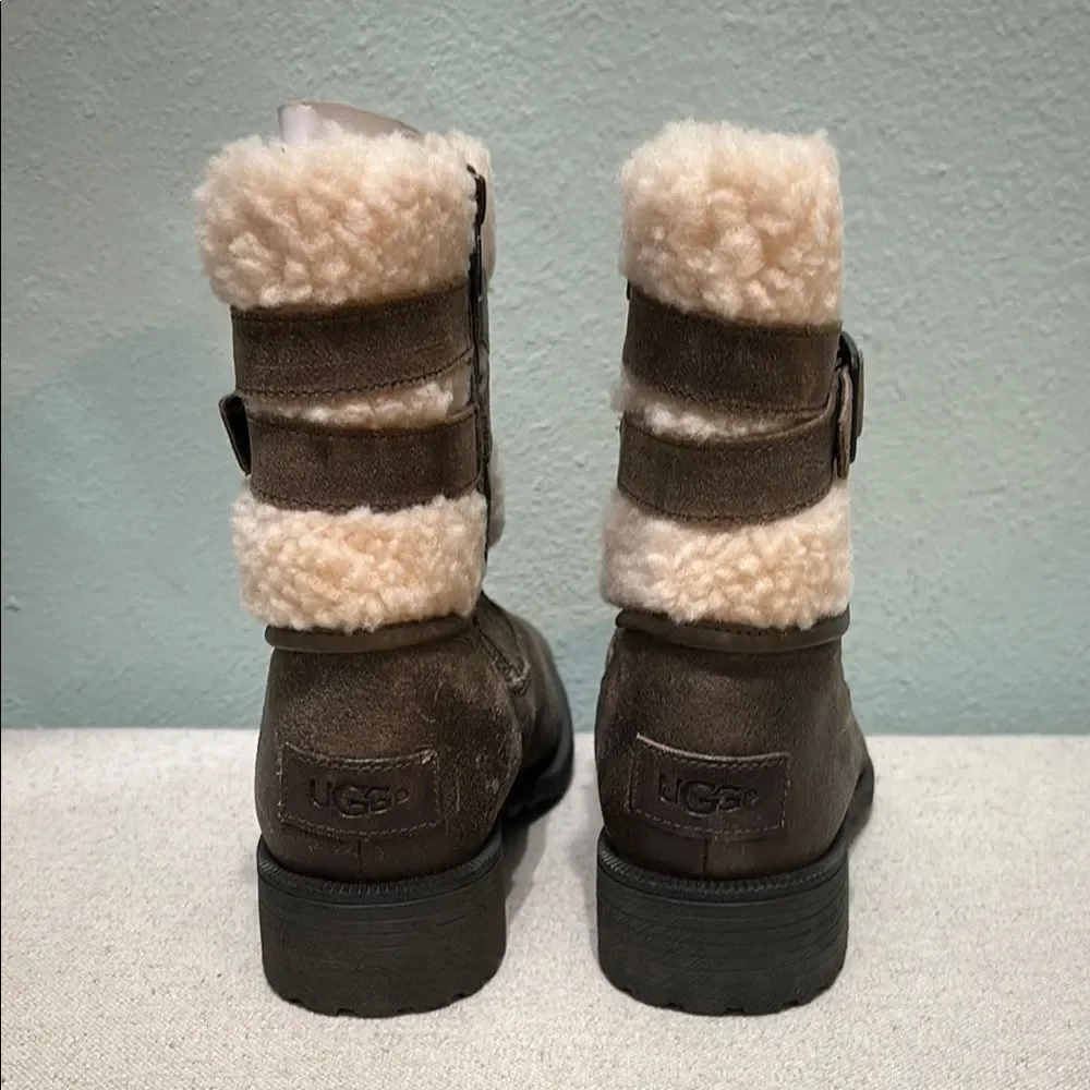 UGG Women's Classic Shearling-Lined Ankle Boots - Chestnut Brown